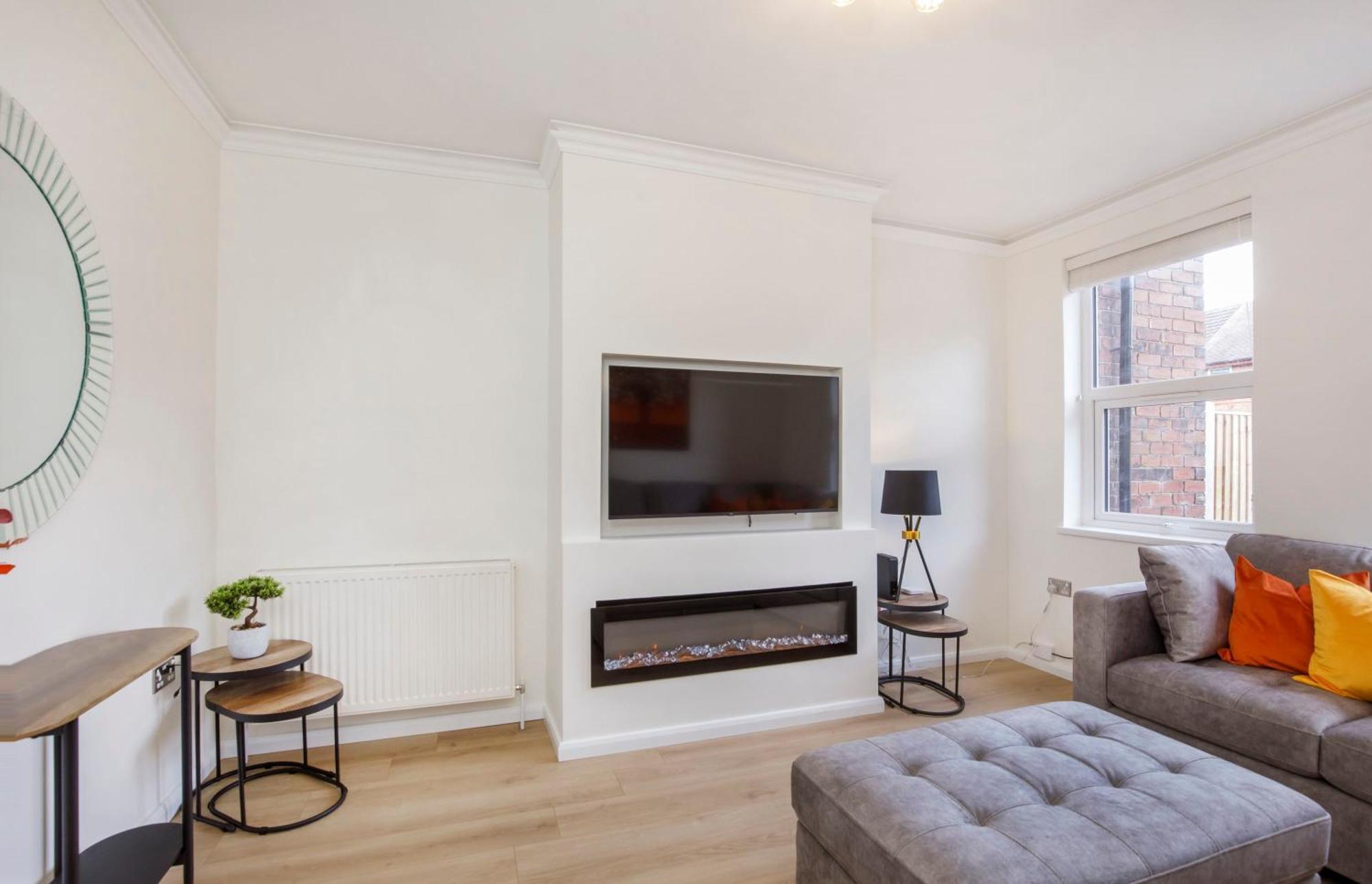 The Burton York 3 Bedroom House Sleeps 6 Екстер'єр фото