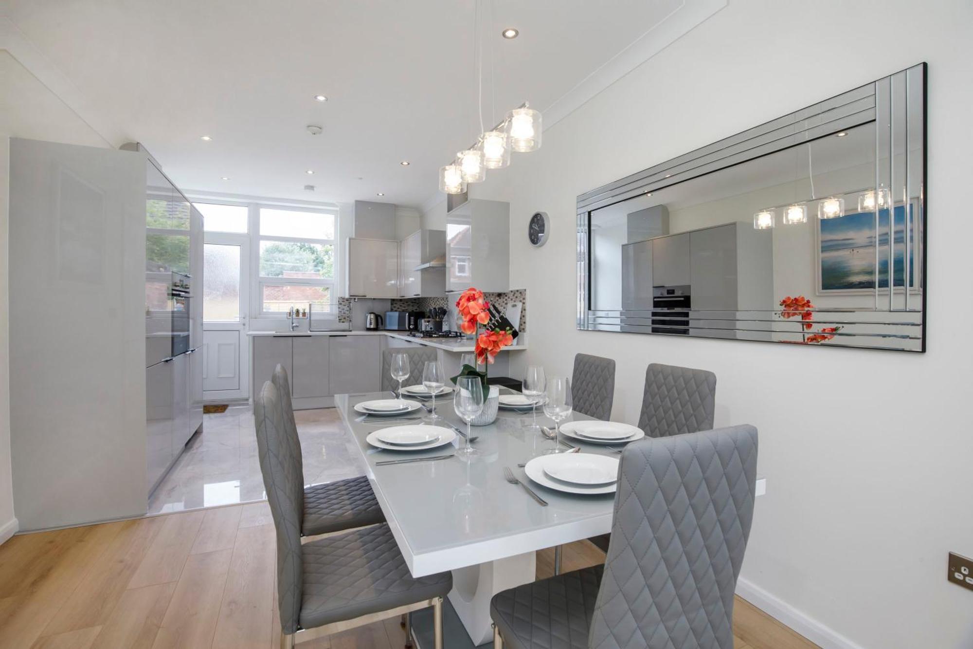 The Burton York 3 Bedroom House Sleeps 6 Екстер'єр фото